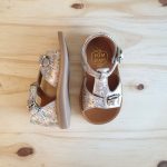 POM D'API POPPY buckle fleurette platine sandale fille premiers pas