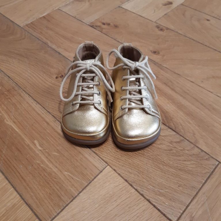 POM D'API Newflex Basic cuir doré chaussure premiers pas bébé