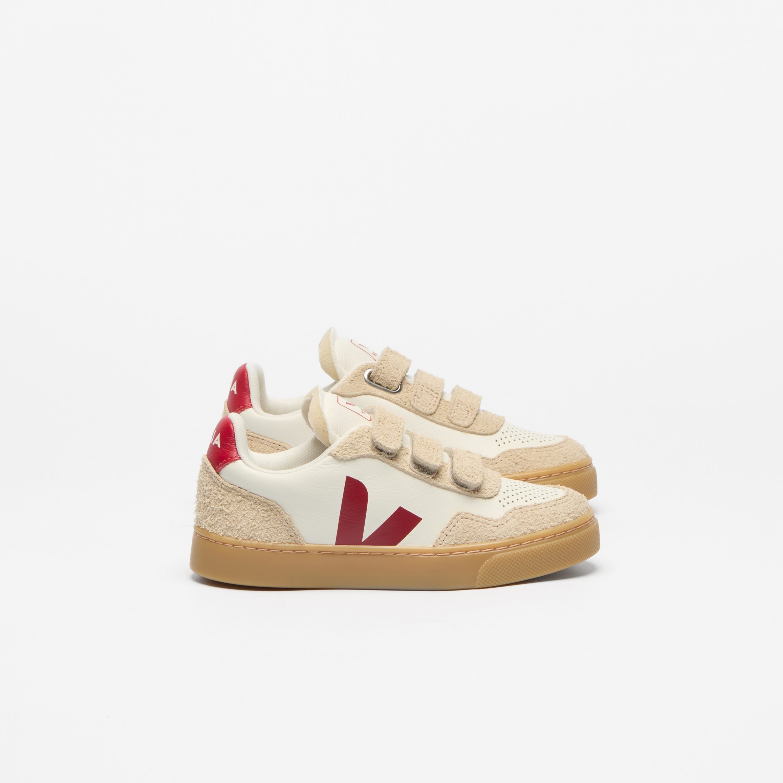 VEJA SMALL V-90 PURE PEPPER ALMOND – Image 3